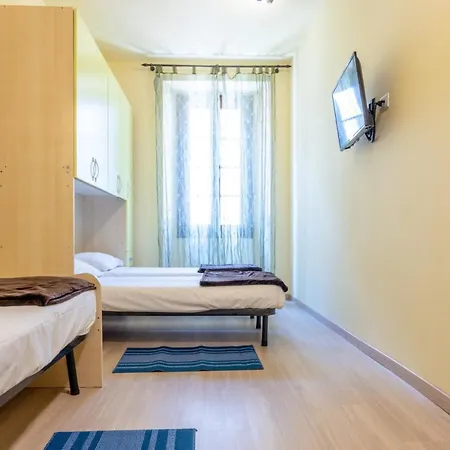 Centre - Porta Pretoria 56 *