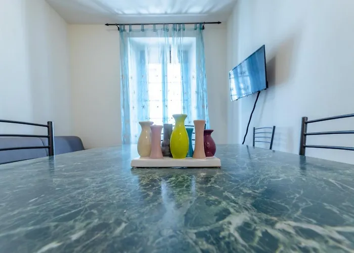 Centre - Porta Pretoria 56 * Aosta